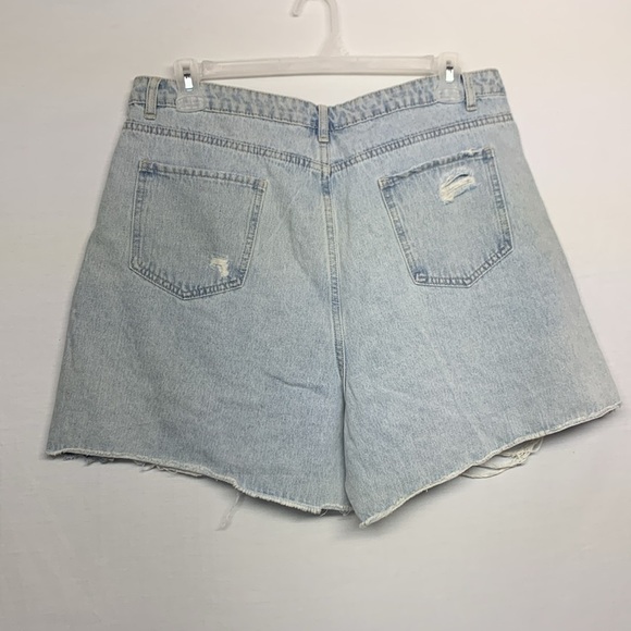 Pink Lily Distressed Jean Shorts - Picture 7 of 7
